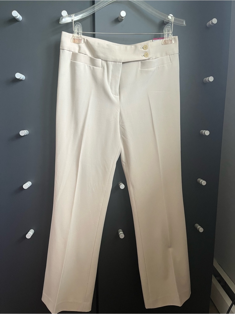 Focus 2000 Women's Cream Tailored Straight-Leg Trousers New With Tag. Size 8P